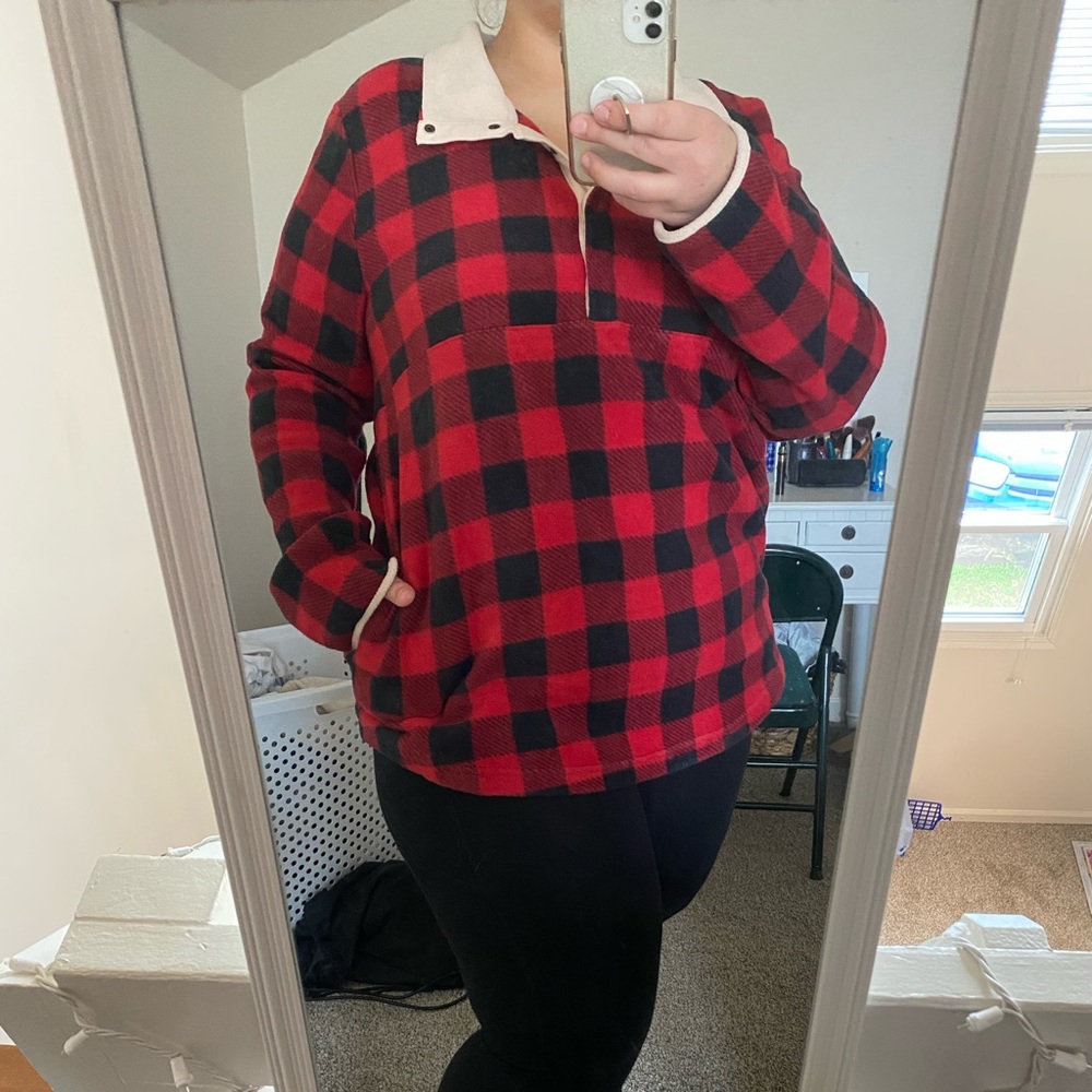 Fleece Checkered Pull Over